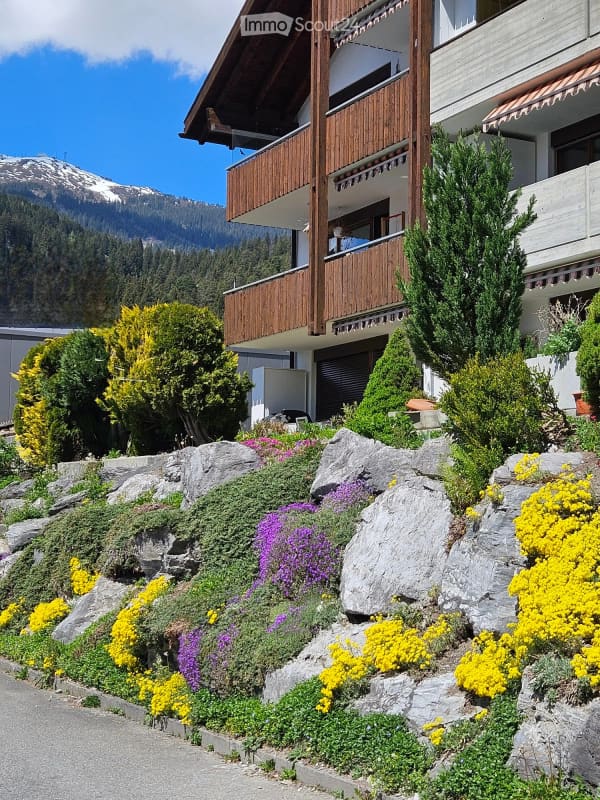 Immobilie in Laax Gr - Charmante 4.5-Zimmer-Wohnung mit Bergpanorama in Laax GR - Bild 0