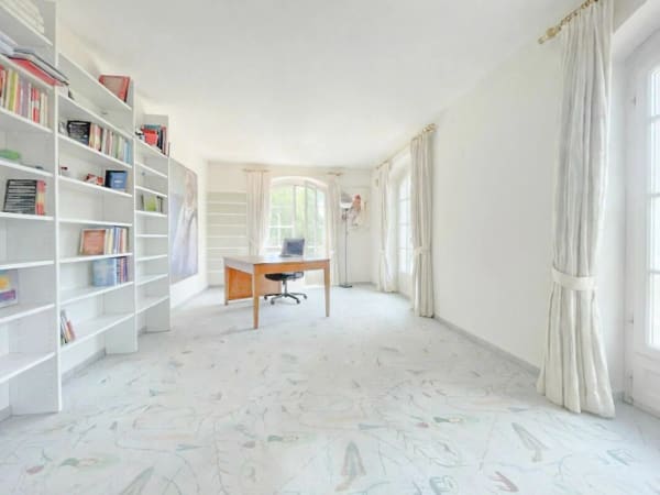 Immobilie in Anwil - ARCHITEKTUR-UNIKAT IN ANWIL - Bild 15