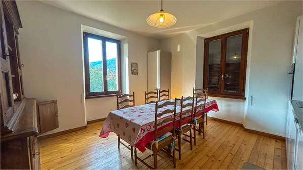 Immobilie in Riva San Vitale - Villa storica indipendente con ampio giardino e terreno edificabile - Bild 5