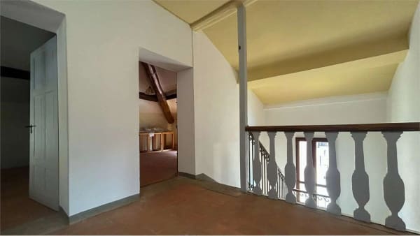 Immobilie in Riva San Vitale - Villa storica indipendente con ampio giardino e terreno edificabile - Bild 8
