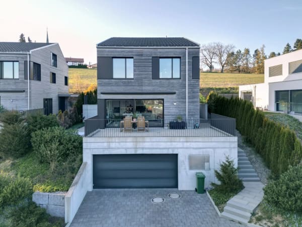 Immobilie in Walterswil So - Modernes 5.5-Zimmer-Einfamilienhaus mit Weitsicht und Minergie-P-Standard in Walterswil - Bild 1