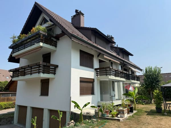 Immobilie in Dotzigen - Charmante renovierte 4-Zimmer-Wohnung mit Gemeinschaftspool/Sauna und Garage in Dotzigen - Bild 0