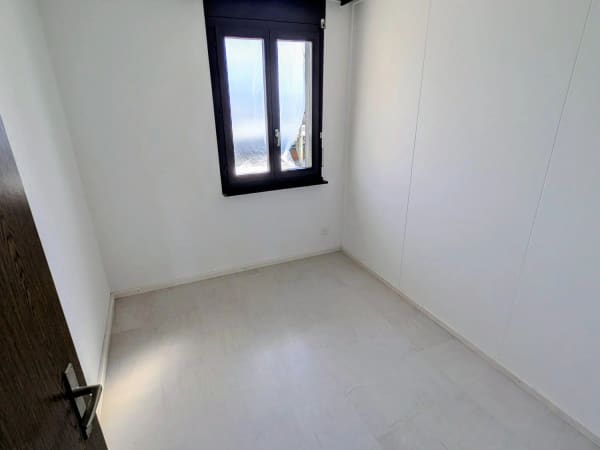 Immobilie in Dotzigen - Charmante renovierte 4-Zimmer-Wohnung mit Gemeinschaftspool/Sauna und Garage in Dotzigen - Bild 9