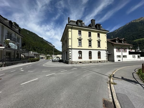 Immobilie in Linthal - 6 Zimmer Dachwohnung direkt beim Bahnhof Linthal - Bild 16