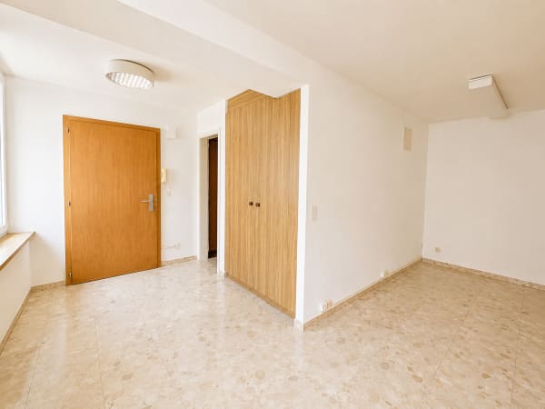 Immobilie in Fleurier - Spacieux appartement de 4,5 piÃ¨ces avec terrasse et ascenseur au centre de Fleurier - Bild 12
