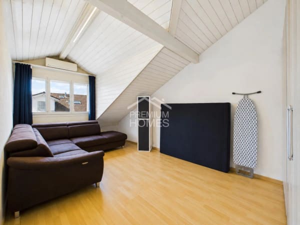 Immobilie in Waltenschwil - Wohnen auf zwei Ebenen - charmante Maisonettewohnung an ruhiger Lage - Bild 8