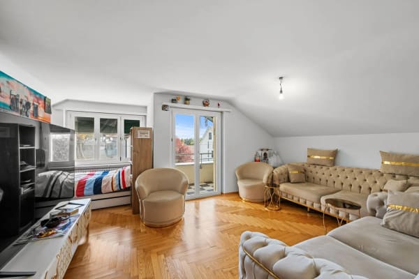 Immobilie in Egg - Zentral gelegene 3.5-Zimmerwohnung im Dachgeschoss für Privatnutzer oder Investoren - Bild 1