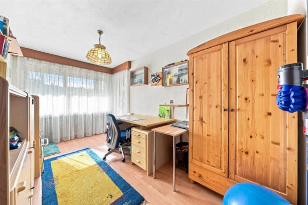Immobilie in Niederscherli - GrosszÃ¼giges Zuhause mit Weitblick - Bild 8