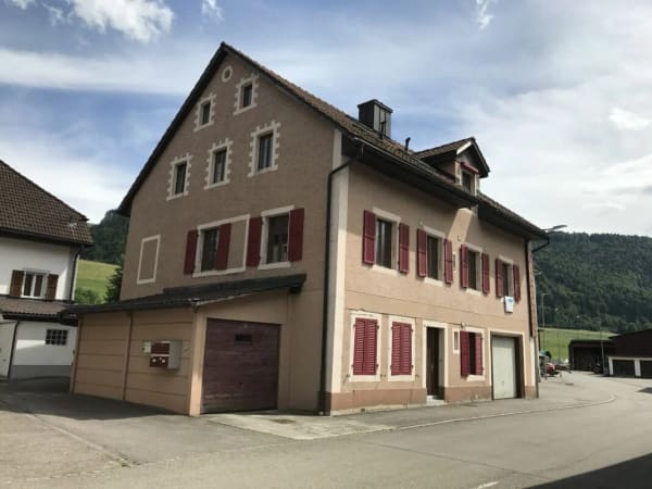 Immobilie in Villeret - Villeret, appartement 1.5 pièces rénové et loué - Bild 0