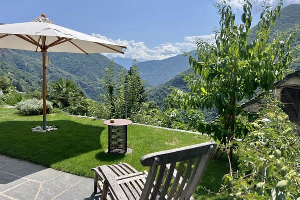 Immobilie in Comologno - "Architektur trifft Natur" - Modernes Wohnen im Valle Onsernone mit herrlicher Aussicht - Bestzustand / Erstwohnsitz - Bild 32