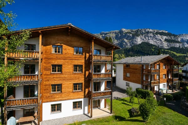 Immobilie in Flims Waldhaus - Charmante 3.5-/4.5-Zimmer-Wohnung mit Bergblick in Flims Waldhaus - Bild 0