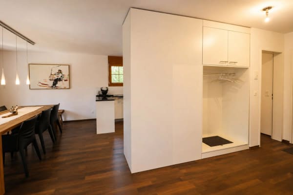 Immobilie in Flims Waldhaus - Charmante 3.5-/4.5-Zimmer-Wohnung mit Bergblick in Flims Waldhaus - Bild 11