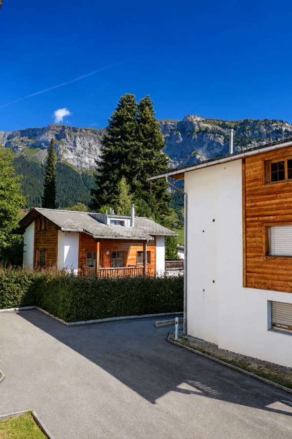Immobilie in Flims Waldhaus - Charmante 3.5-/4.5-Zimmer-Wohnung mit Bergblick in Flims Waldhaus - Bild 15