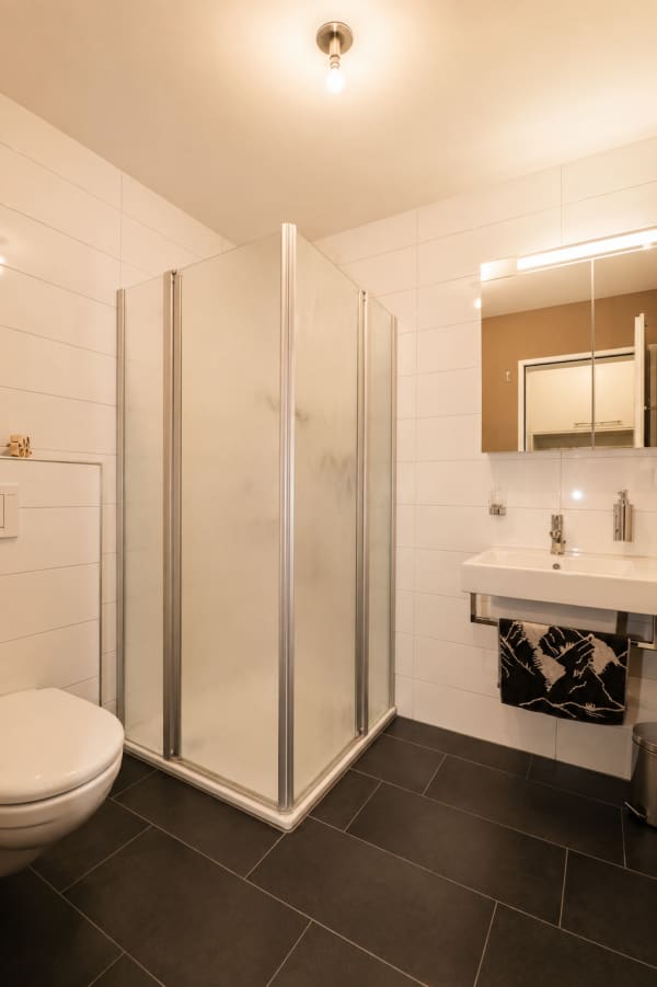 Immobilie in Flims Waldhaus - Charmante 3.5-/4.5-Zimmer-Wohnung mit Bergblick in Flims Waldhaus - Bild 20