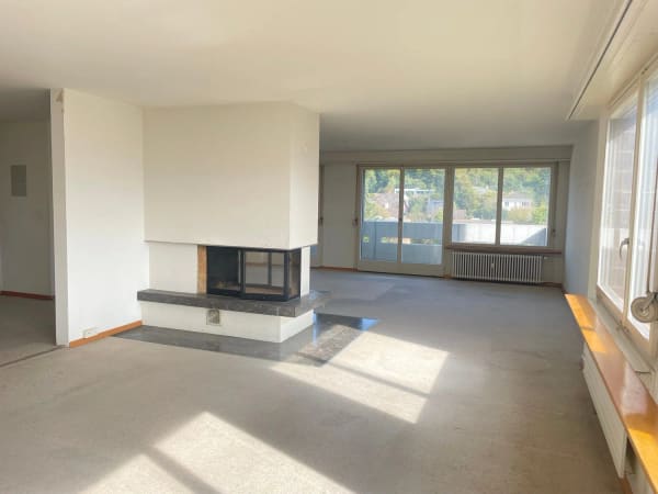 Immobilie in Therwil - GrosszÃ¼gige 6.5-Zimmer-Wohnung mit attraktiver Weitsicht - Bild 4