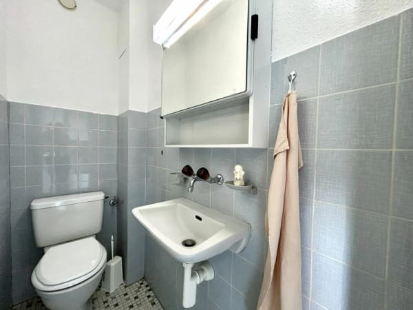 Immobilie in Rüfenacht Be - 5.5-Zimmer-Wohnung mit Potenzial zur individuellen Gestaltung! - Bild 8