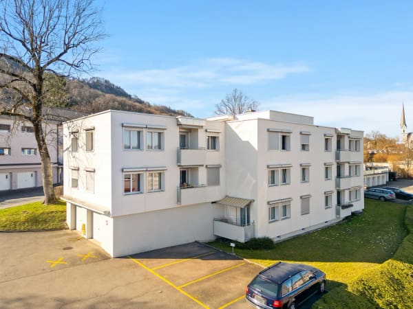 Immobilie in Adliswil - Stilvolle 2.5 Zimmer Wohnung in zentraler Lage von Adliswil - Bild 0
