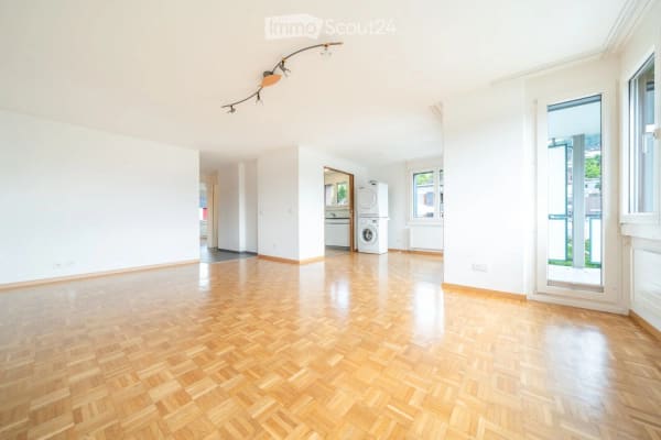 Immobilie in Dierikon - Zentral gelegene Wohnung mit Weitsicht - Bild 1