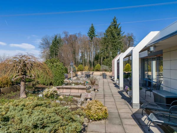 Immobilie in Remetschwil - Grosse Terrasse mit viel PrivatsphÃ¤re und Alpenblick - Bild 9