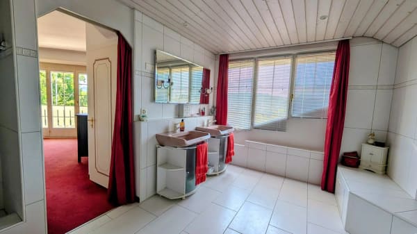 Immobilie in Walterswil So - Traumhafte Landhausvilla mit herrlichem Ausblick - Bild 25