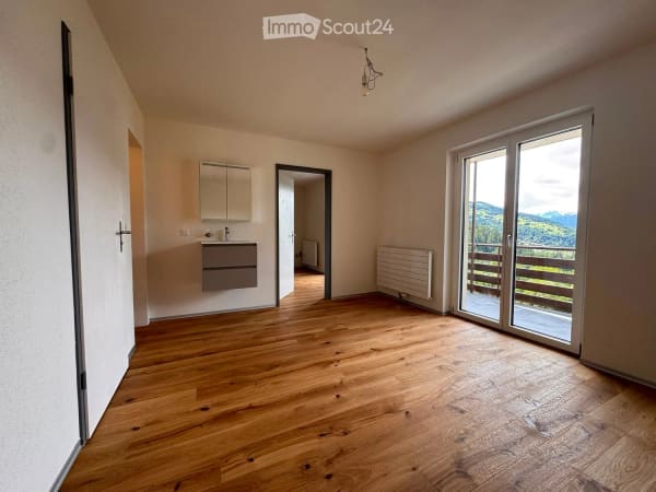Immobilie in Bürchen - Charmante 2.5-Zimmer-Ferienwohnung mit Balkon und Bergblick in Bürchen - Bild 4