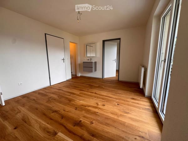 Immobilie in Bürchen - Charmante 2.5-Zimmer-Ferienwohnung mit Balkon und Bergblick in Bürchen - Bild 5