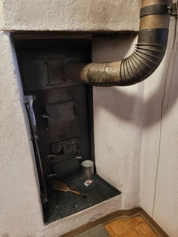 Immobilie in Mon - Wohnhaus mit Werkstatt und Stall in 7458 Mon (GR) - Bild 5