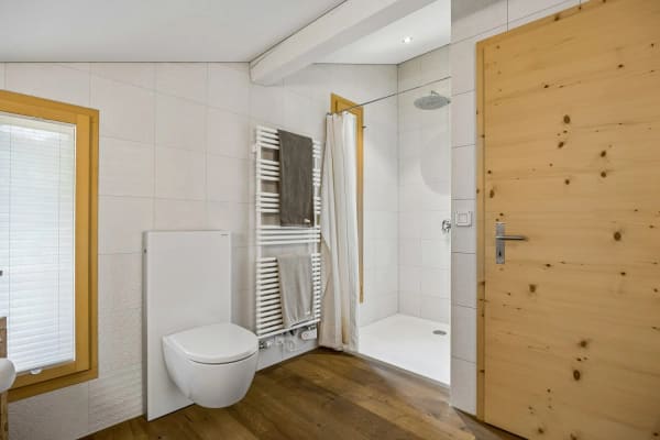 Immobilie in Innertkirchen - WunderschÃ¶n kernsaniertes 6 Zimmer Einfamilienhaus mit weitlÃ¤ufigem Garten - Bild 15