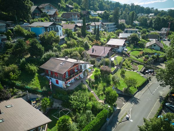 Immobilie in Hünibach - Charmantes Einfamilienhaus mit Seeblick in Hünibach - Bild 3