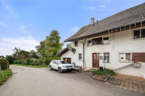 Immobilie in Villarimboud - DÃ©couvrez cette charmante maison mitoyenne avec vue imprenable sur les PrÃ©alpes ! - Bild 1