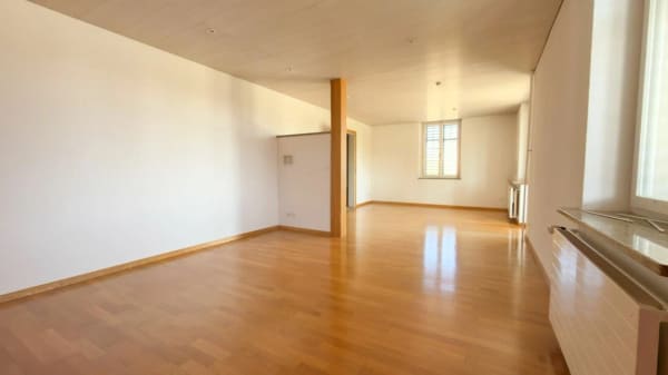 Immobilie in Buchs Ag - Zweifamilienhaus mit Substanz und Entwicklungspotenzial in Buchs - Bild 2