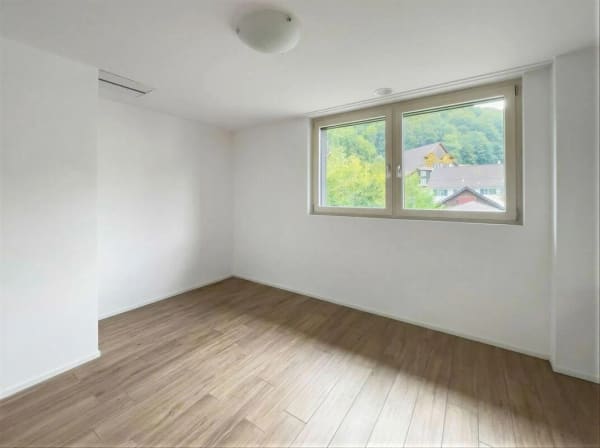 Immobilie in Hausen Am Albis - Modernes 6-Zimmer-Doppeleinfamilienhaus mit Garten in Hausen am Albis - Bild 17