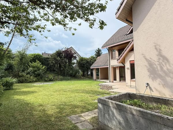 Immobilie in Witterswil - GrosszÃ¼giges Familienhaus mit Ã¼ber 400 mÂ² WohnflÃ¤che und viel PrivatsphÃ¤re - Bild 14