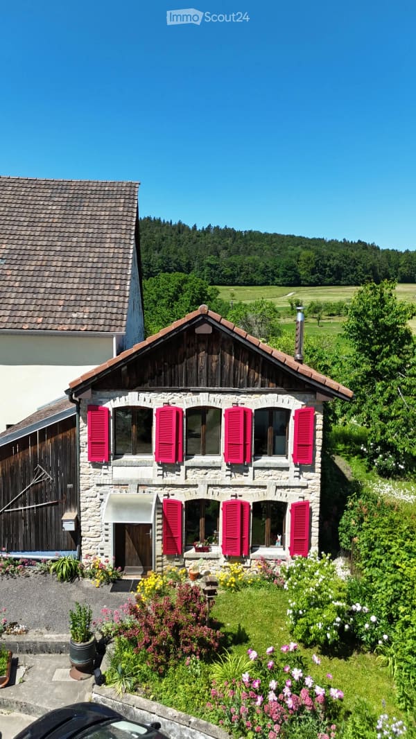 Immobilie in Damvant - Authentique maison jurassienne de caractère avec grand terrain et verger à Damvant - Bild 1