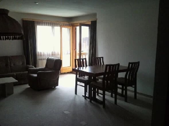 Immobilie in St. Moritz - appartamento di 2.5 locali con balcone e vista lago a St. Moritz - Bild 0