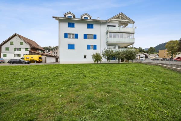 Immobilie in Einsiedeln - Ein Zuhause, in dem jeder seinen Lieblingsplatz findet - Bild 0