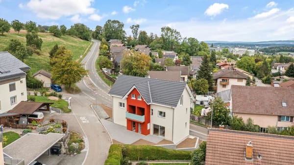 Immobilie in Muri Ag - Familienfreundliches Neubauhaus mit vielseitigem Raumangebot - Bild 0