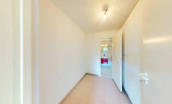 Immobilie in Eschlikon Tg - Wohnen auf zwei Ebenen! Charmante 3.5 Zimmer Maisonette mit Blick ins Grüne - Bild 9