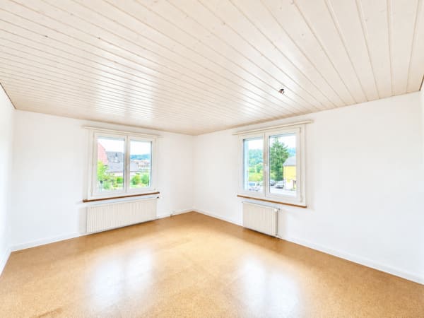Immobilie in Bettenhausen - Doppeleinfamilienhaus mit Ausbaupotenzial & PV-Anlage! - Bild 2