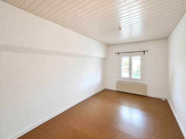 Immobilie in Bettenhausen - Doppeleinfamilienhaus mit Ausbaupotenzial & PV-Anlage! - Bild 4