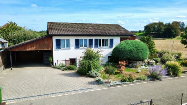 Immobilie in Walliswil B. Wangen - Ruhig und idyllisch gelegen, modernisiertes Einfamilienhaus in Top-Zustand! - Bild 0