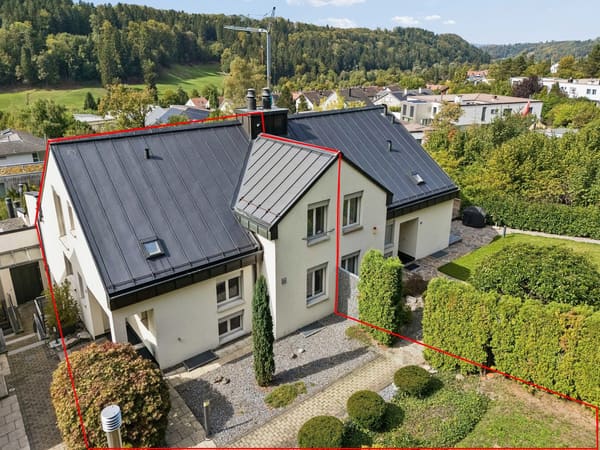 Immobilie in Stallikon - 5.5-Zimmer - Maisonette Terrassenwohnung mit 51 m2 Terrasse und 315 m2 Gartenanteil - Bild 0