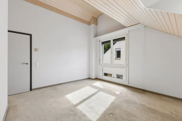 Immobilie in Stallikon - 5.5-Zimmer - Maisonette Terrassenwohnung mit 51 m2 Terrasse und 315 m2 Gartenanteil - Bild 13
