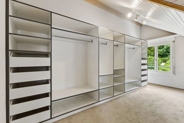 Immobilie in Stallikon - 5.5-Zimmer - Maisonette Terrassenwohnung mit 51 m2 Terrasse und 315 m2 Gartenanteil - Bild 17
