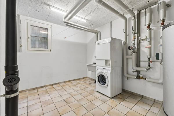 Immobilie in Stallikon - 5.5-Zimmer - Maisonette Terrassenwohnung mit 51 m2 Terrasse und 315 m2 Gartenanteil - Bild 21