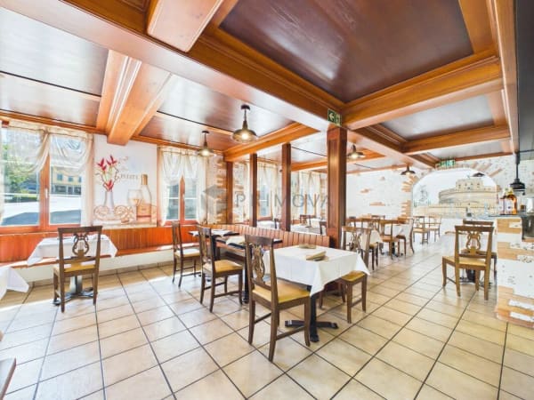 Immobilie in Huttwil - Jetzt zugreifen: 4 Wohnungen und ein grosses Restaurant mir über 8 % Renditepotenzial - Bild 4