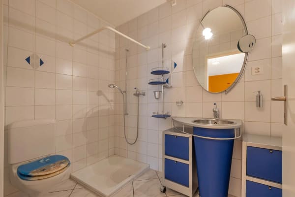 Immobilie in Farnern - Freistehendes 5.5-Zimmer Einfamilienhaus mit Weitsicht bis zu den Alpen - Bild 19