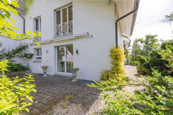 Immobilie in Farnern - Freistehendes 5.5-Zimmer Einfamilienhaus mit Weitsicht bis zu den Alpen - Bild 4