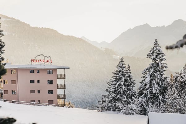 Immobilie in Laax Gr - Laax  2.5-Zimmer-Ferienwohnung mit jÃ¤hrlich 3% Nettorendite garantier - Bild 0