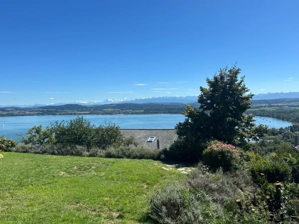 Immobilie in Bellerive Vd - Villa sur plan avec incroyable vue sur le Lac de Morat et les Alpes - Bild 7